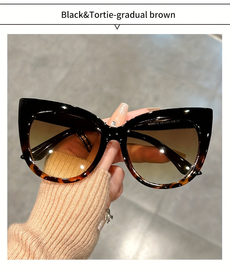 Chic Large Cat Eye Fashion Glasses for Women - Leopard Print Accents, Stylish Black Frame, Perfect for, Activities & Street Style Photography