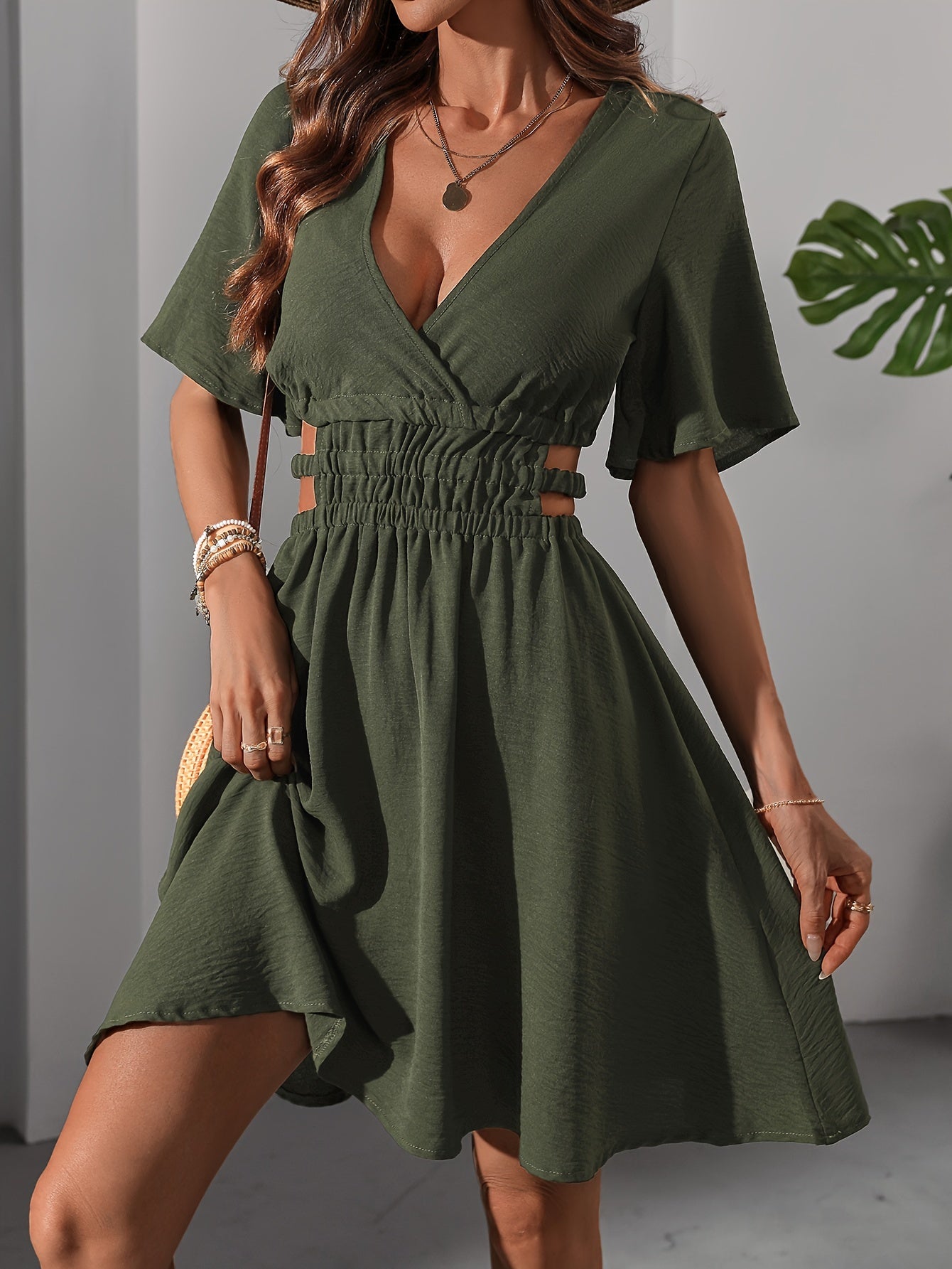 [Elegant Military Dress] Elegant V-Neck Women's Short-Sleeve Fitted Military-Style Short Dress, 2025 Spring/Summer New Collection